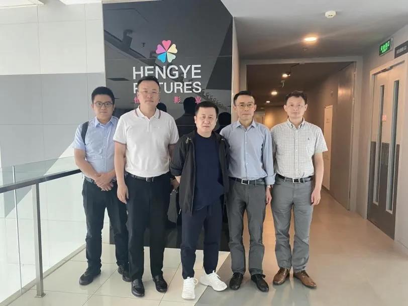 1630221240563064267.jpg 1630221240563064267.jpg