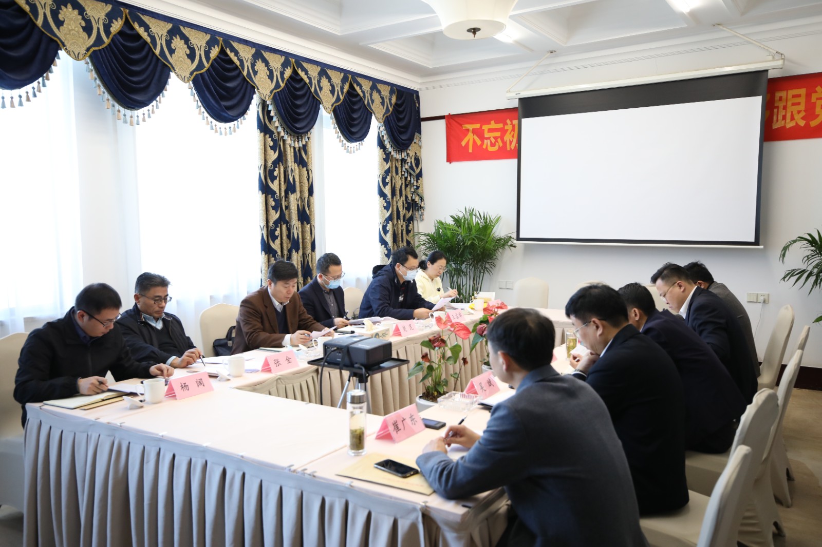 1637055650751016088.jpg 1637055650751016088.jpg