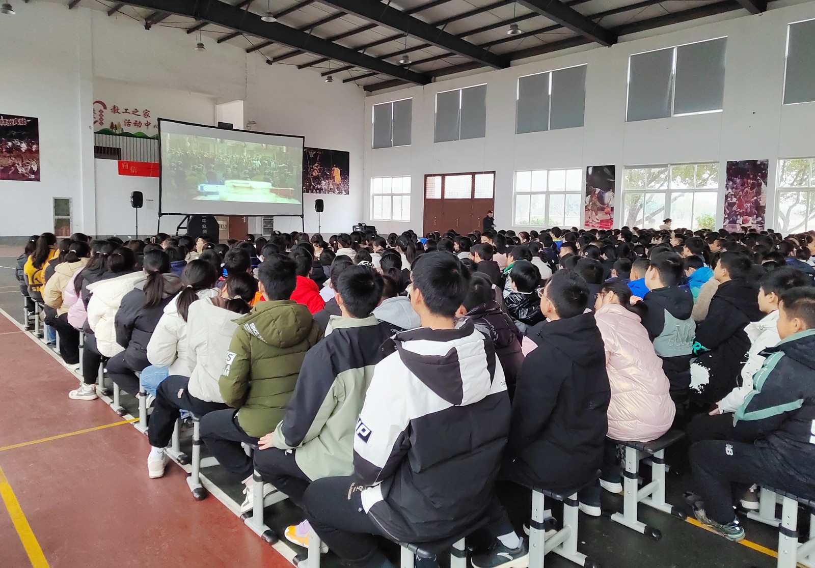 1702891055592043388.jpg 1702891055592043388.jpg